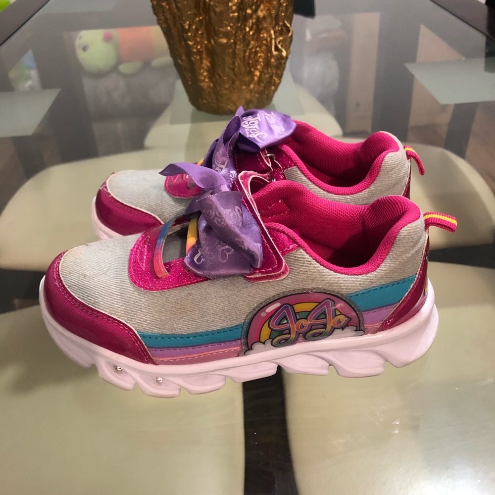 Jo Jo Siwa, 13, pink, lighted sneakers